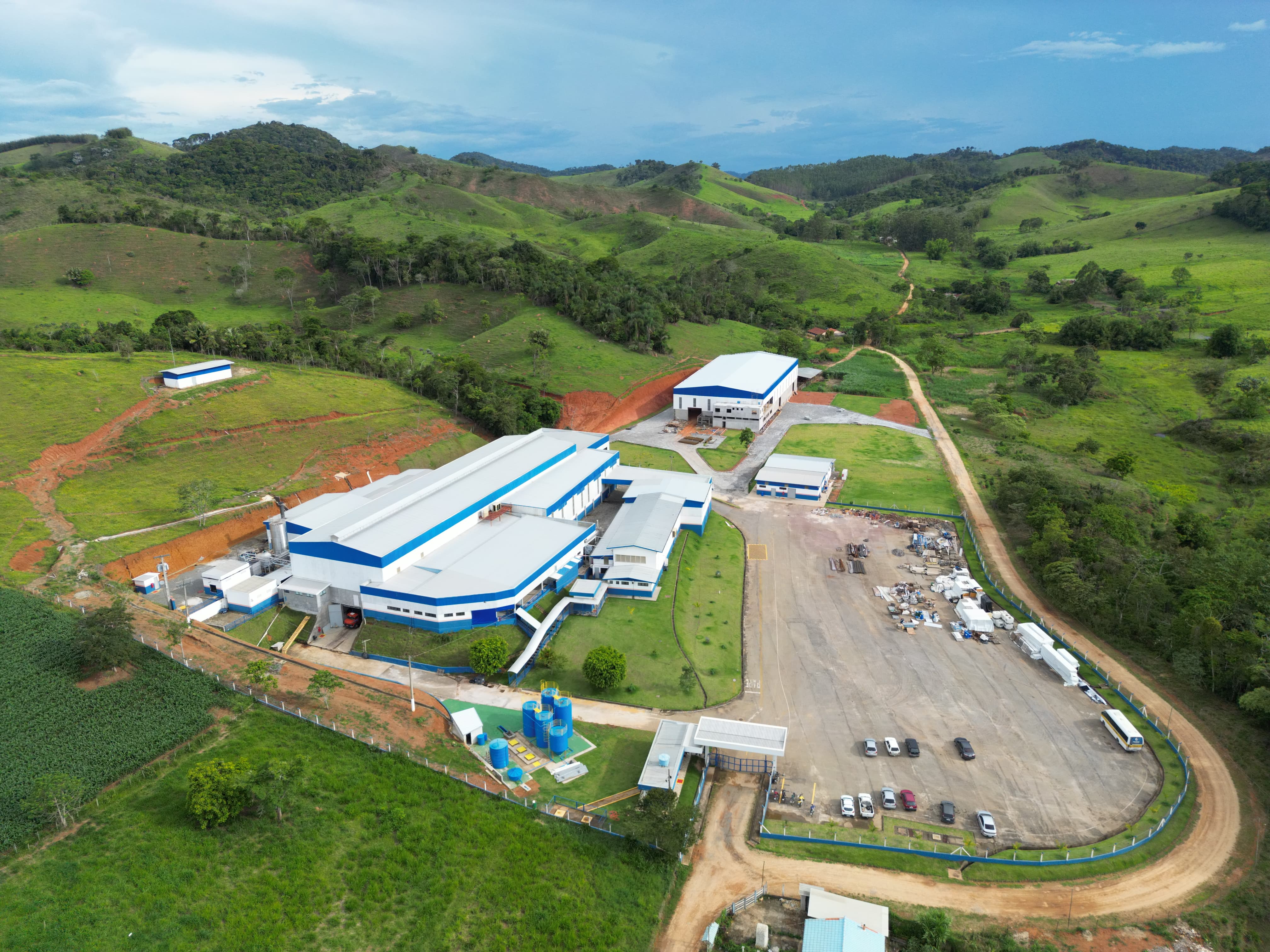 Vista aérea do parque fabril da Proregi em Mercês, Minas Gerais